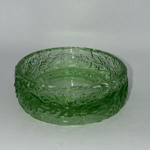 Avon Green Glass Jewelry Trinket Soap Dish Candle Holder Floral Vintage